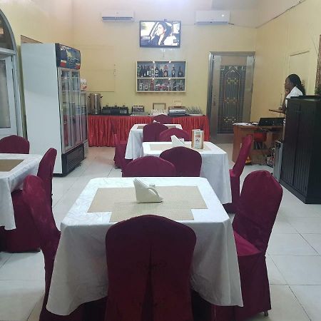 كينشاسا Hotel Relax المظهر الخارجي الصورة