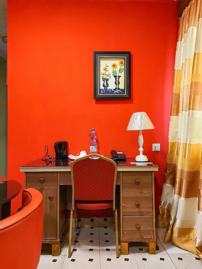 كينشاسا Hotel Relax المظهر الخارجي الصورة